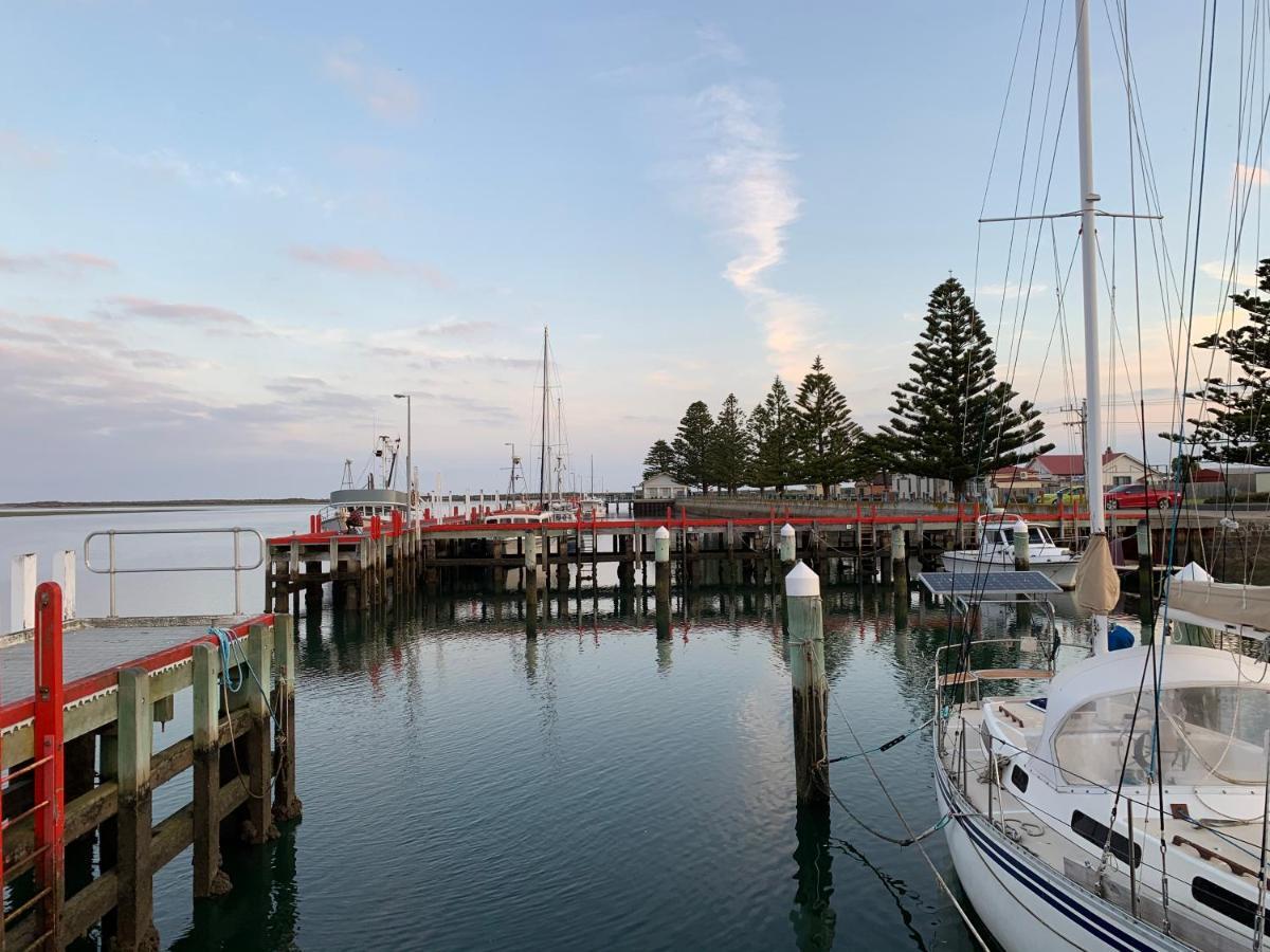 Boat Harbour Jetty B&B Порт Албърт Екстериор снимка